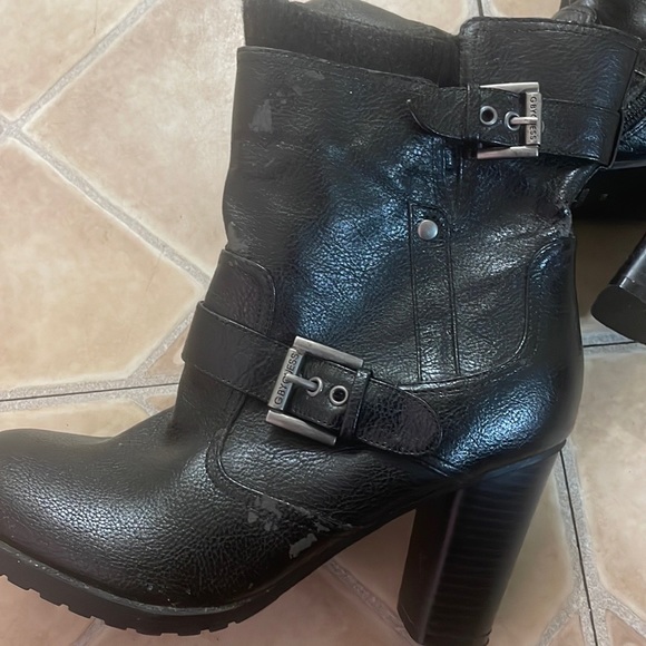 G by GUESS LEATHER ANKLE HEELED BOOTS - Picture 5 of 10